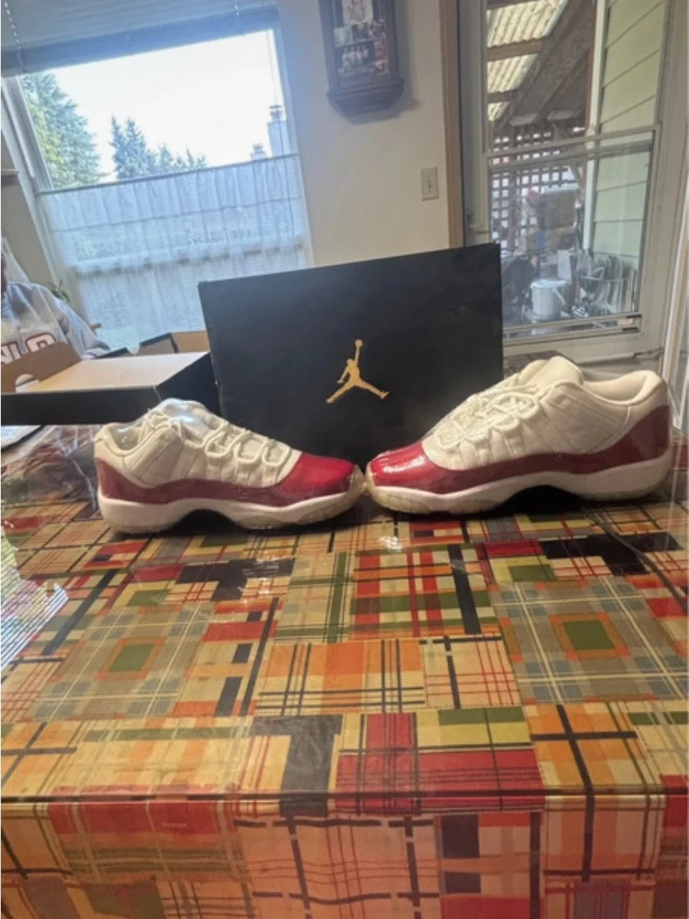 Y Jordan 11 Retro 2016 Low Cherry Size 6.5